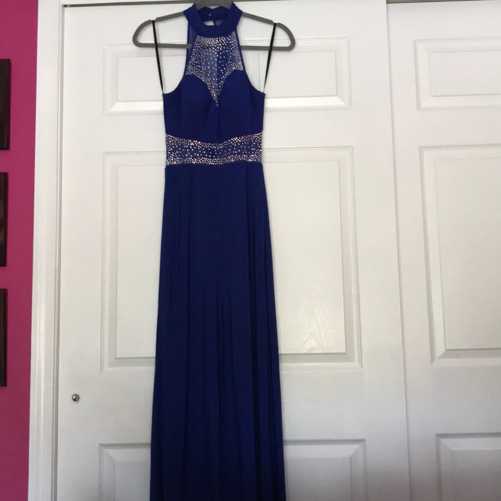 B. Darlin prom dress